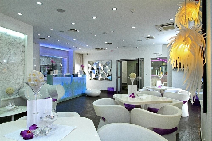 Imagen de los interiores del Hotel Luxe. Foto 4