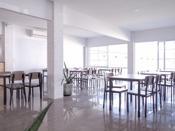 Imagen del bar/restaurante del Hotel Luxe Villa. Foto 4