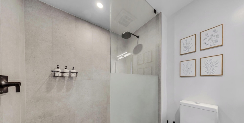 Imagen de la habitación del Hotel Luxe and Chic 1-BR - Balcony and Sea View. Foto 11