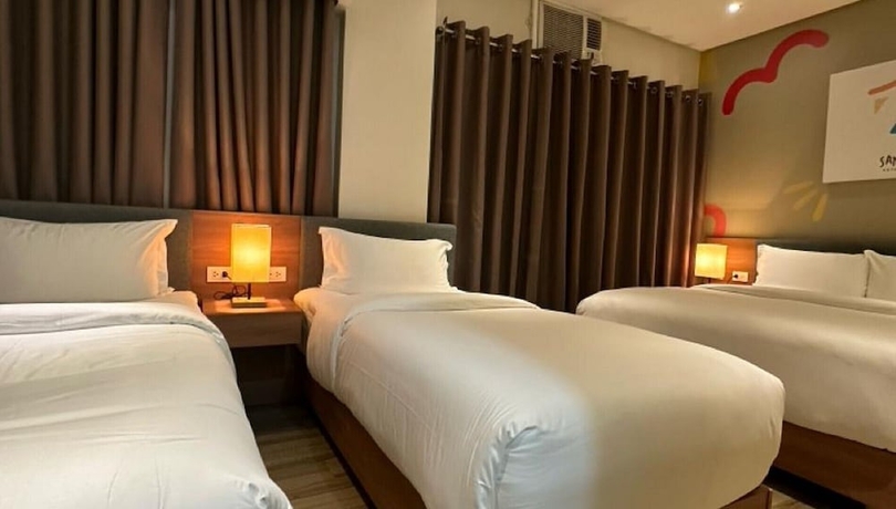 Imagen de la habitación del Hotel Luxebridge. Foto 6