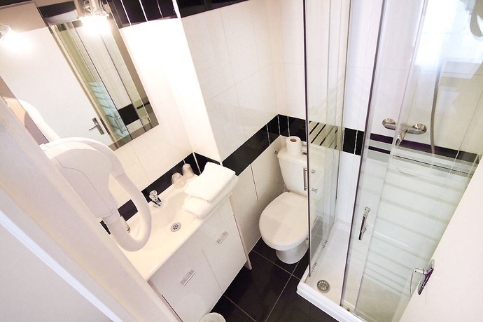 Imagen de la habitación del Hotel Luxelthe. Foto 3