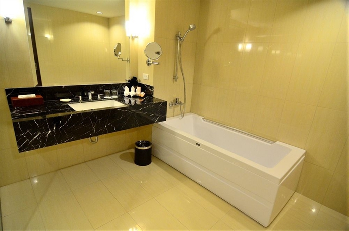 Imagen de la habitación del Hotel Luxent. Foto 9