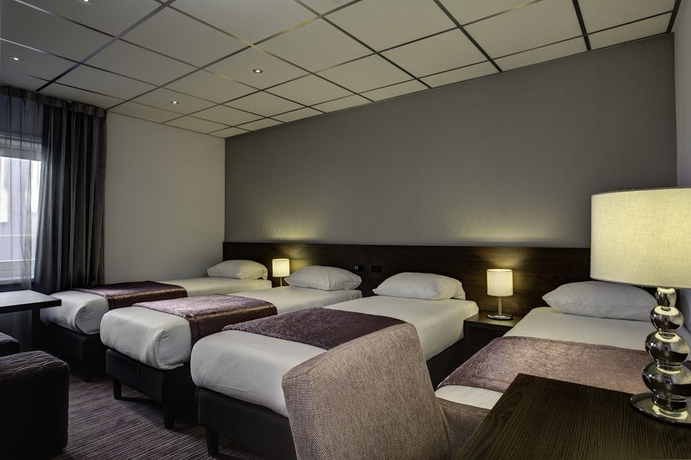 Imagen de la habitación del Hotel Luxer. Foto 3