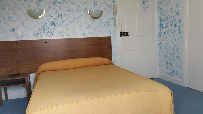 Imagen de la habitación del Hotel Luxia. Foto 12