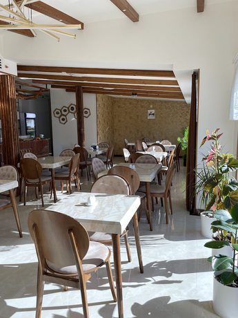 Imagen del bar/restaurante del Hotel Luxin. Foto 6