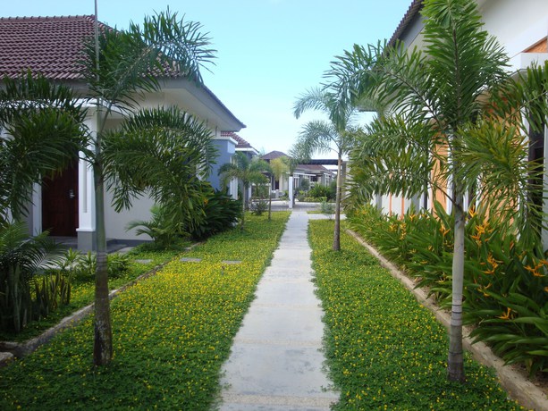Imagen de los exteriores del Hotel Luxio Sorong. Foto 8