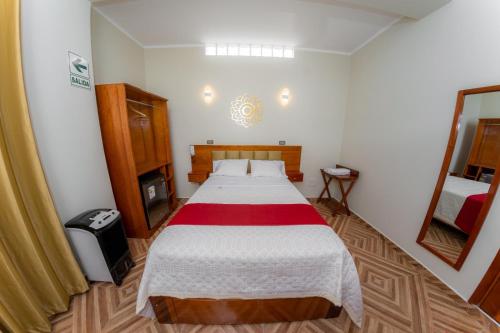 Imagen general del Hotel Luxisol. Foto 5