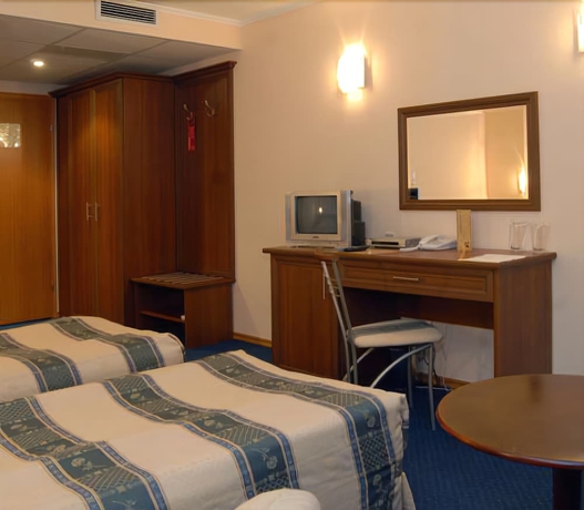 Imagen de la habitación del Hotel Luxor, Burgas Ciudad. Foto 4