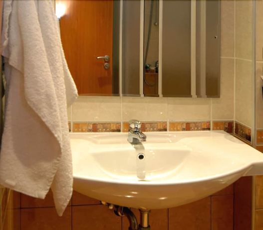 Imagen de la habitación del Hotel Luxor, Burgas Ciudad. Foto 14