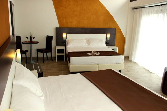 Imagen de la habitación del Hotel Luxor Florence. Foto 10