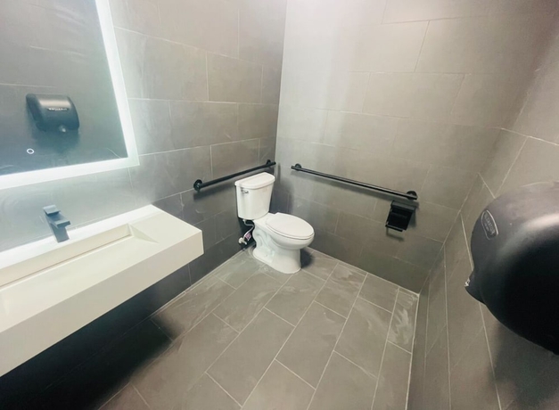 Imagen de los interiores del Hotel Luxor Inn and Suites, a Travelodge by Wyndham. Foto 13