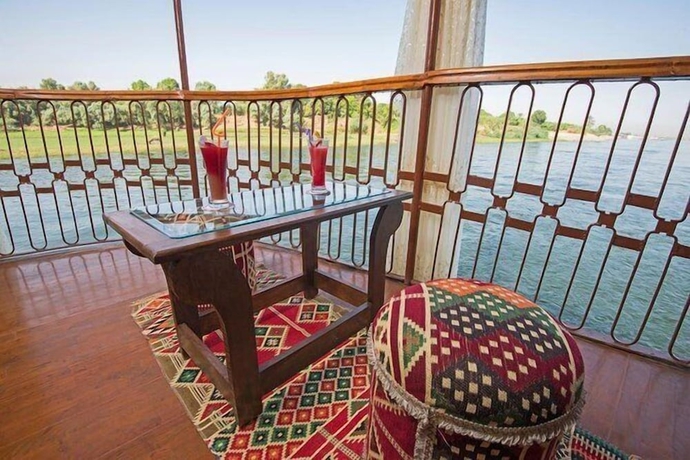 Imagen de la habitación del Hotel Luxor Nile Cruises. Foto 8