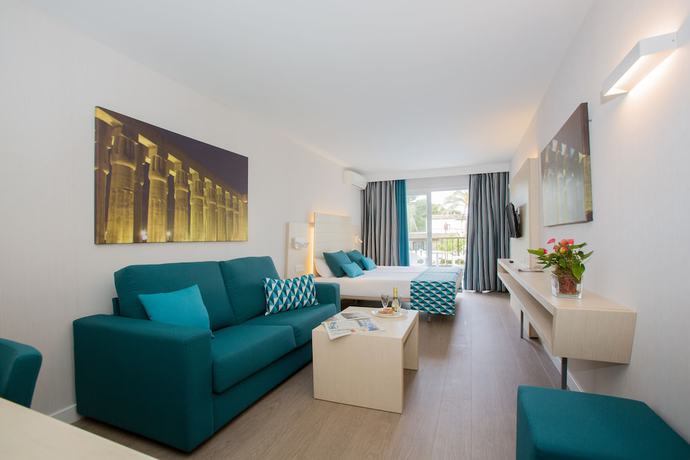 Imagen de la habitación del Hotel Luxor, Playa de Palma. Foto 9