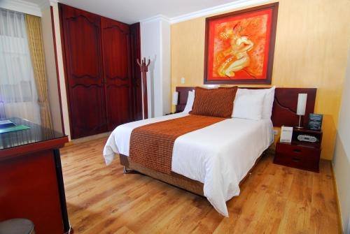 Imagen de la habitación del Hotel Luxor Plaza. Foto 7