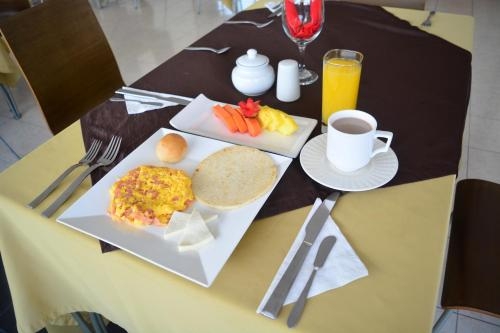 Imagen general del Hotel Luxor Plaza. Foto 4