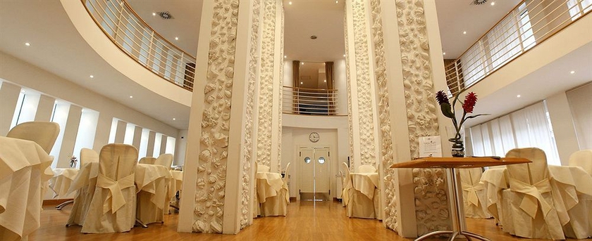 Imagen del bar/restaurante del Hotel Luxor, Rimini. Foto 2