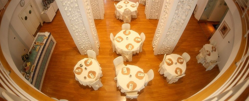 Imagen del bar/restaurante del Hotel Luxor, Rimini. Foto 3