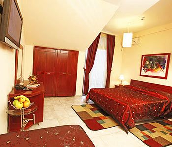 Imagen de la habitación del Hotel Luxor, SKOPJE. Foto 3