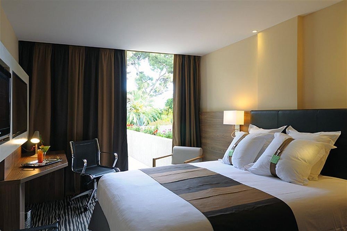 Imagen general del Hotel Luxotel Cannes. Foto 11