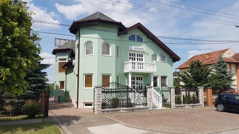 Imagen general del Hotel Luxotel. Foto 1