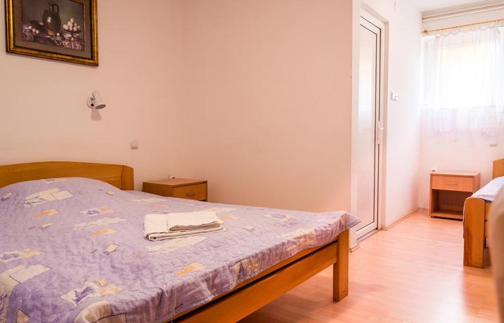 Imagen de la habitación del Hotel Luxotel. Foto 7