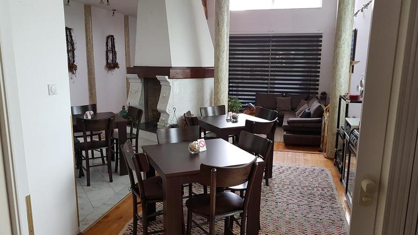 Imagen del bar/restaurante del Hotel Luxotel. Foto 3