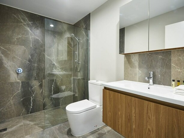 Imagen de la habitación del Hotel Luxurious 2bed 2bath Apt With Parking@southport. Foto 16