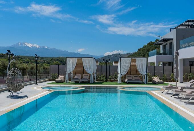 Imagen general del Hotel Luxurious Villa Mare - With 150m Pool. Foto 7