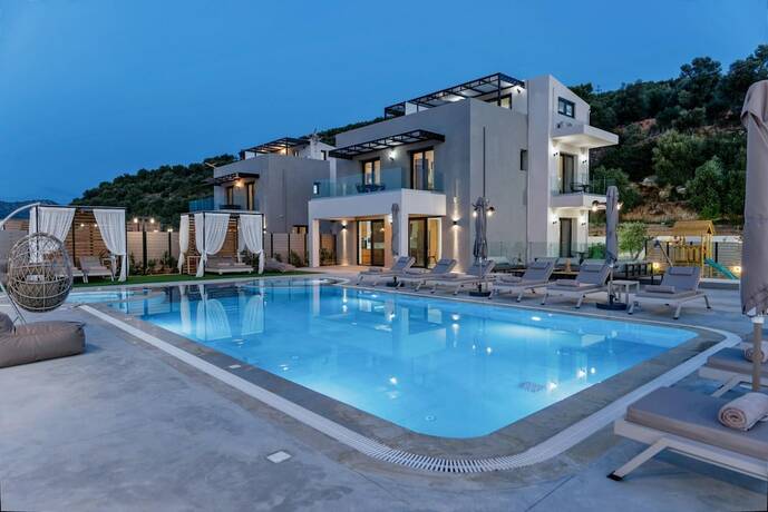 Imagen general del Hotel Luxurious Villa Mare - With 150m Pool. Foto 15