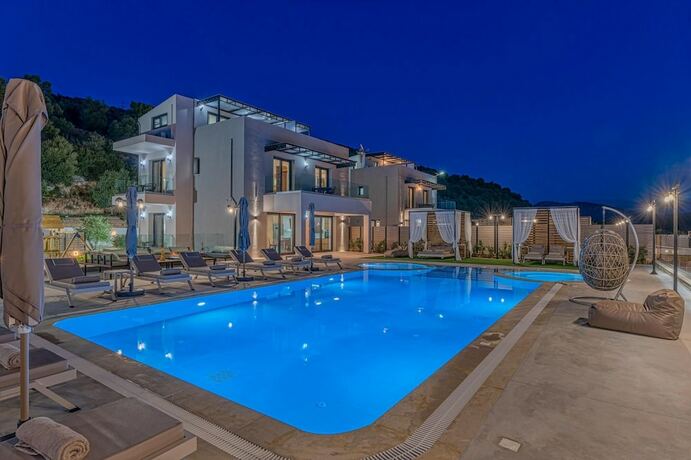 Imagen general del Hotel Luxurious Villa Micha - With 150m Pool. Foto 8