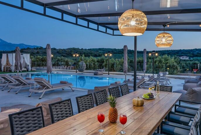Imagen general del Hotel Luxurious Villa Micha - With 150m Pool. Foto 10