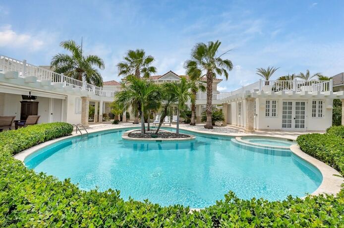 Imagen general del Hotel Luxury 2 Levels Villa for Rent at Puntacana Resort Club - Chef Butler Maid Pool. Foto 9