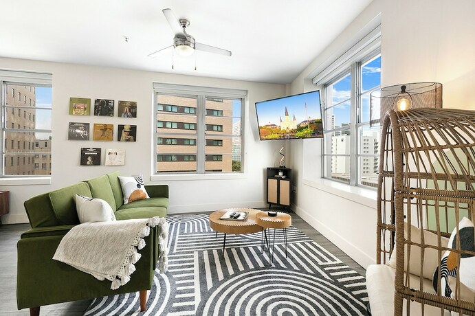 Imagen general del Hotel Luxury 2-bedroom Condo Steps Away From The French Quarter. Foto 1