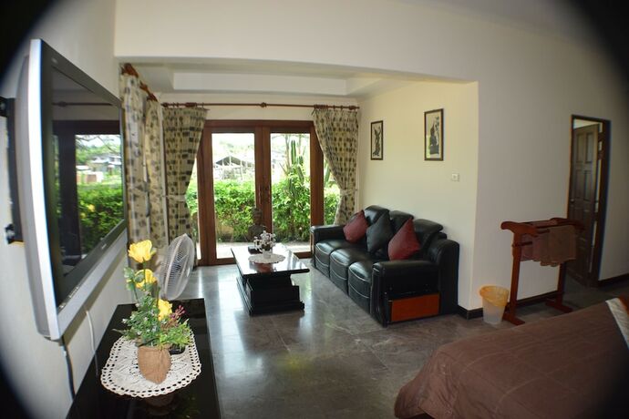 Imagen general del Hotel Luxury 4 Bed Pool Villa. Foto 1