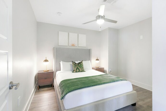 Imagen general del Hotel Luxury 4b Condo - Newly Renovated - Steps To French Quarter. Foto 6