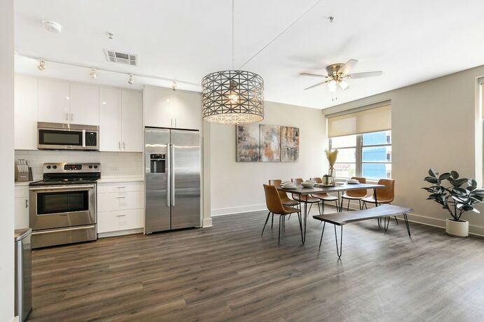 Imagen general del Hotel Luxury 4b Condo - Newly Renovated - Steps To French Quarter. Foto 9
