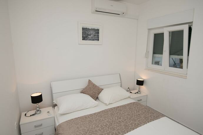 Imagen general del Hotel Luxury Apartments Andrea. Foto 5