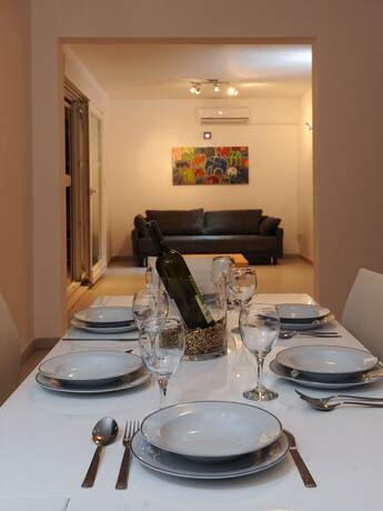 Imagen general del Hotel Luxury Apartments Andrea. Foto 10