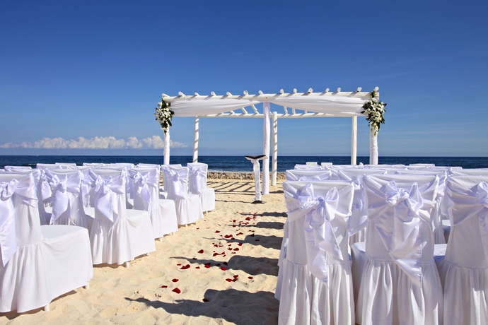 Imagen de los exteriores del Hotel Luxury Bahia Principe Akumal. Foto 10