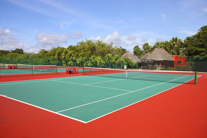 Imagen general del Hotel Luxury Bahia Principe Akumal. Foto 4