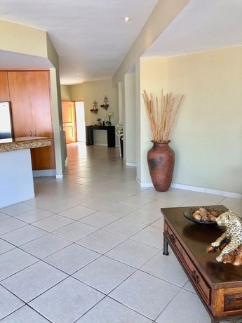 Imagen de la habitación del Hotel Luxury Condo Romantic Zone-Beach. Foto 2