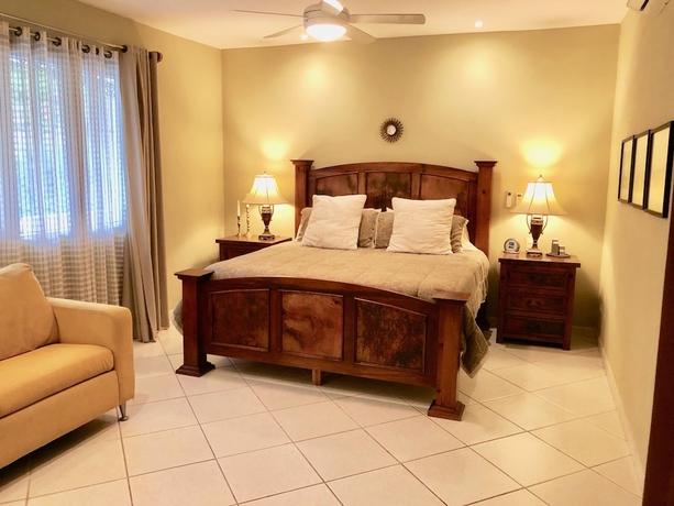 Imagen de la habitación del Hotel Luxury Condo Romantic Zone-Beach. Foto 10