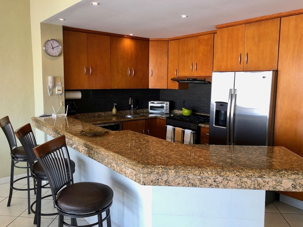 Imagen de la habitación del Hotel Luxury Condo Romantic Zone-Beach. Foto 16