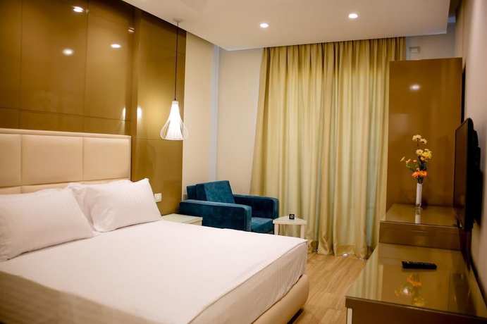 Imagen de la habitación del Hotel Luxury. Foto 10