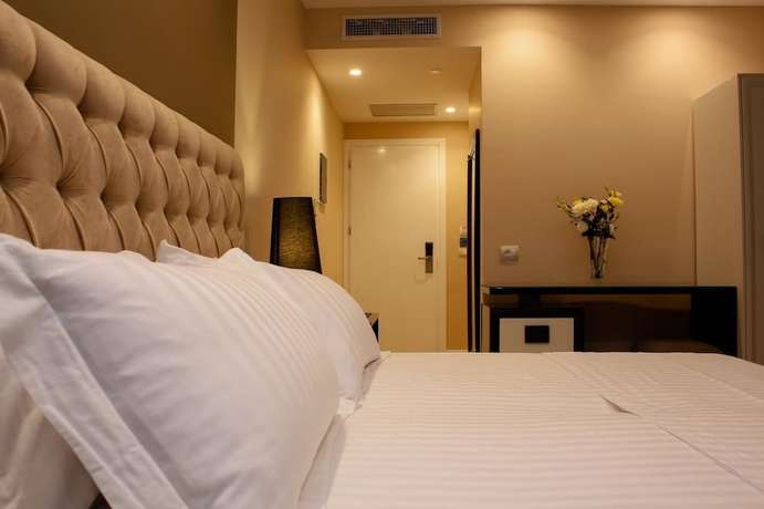 Imagen de la habitación del Hotel Luxury. Foto 15