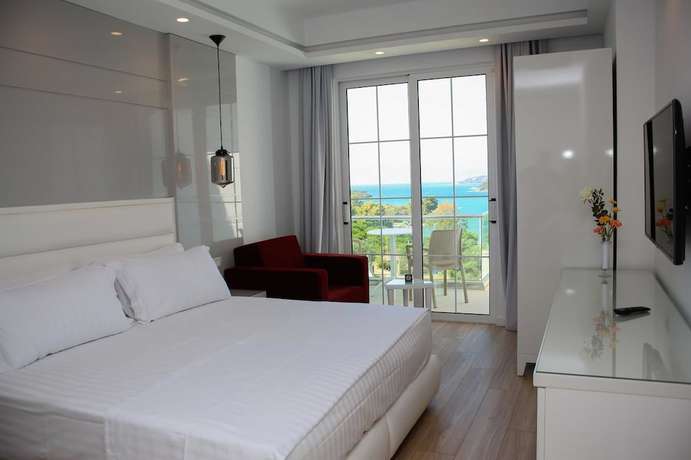 Imagen de la habitación del Hotel Luxury. Foto 16