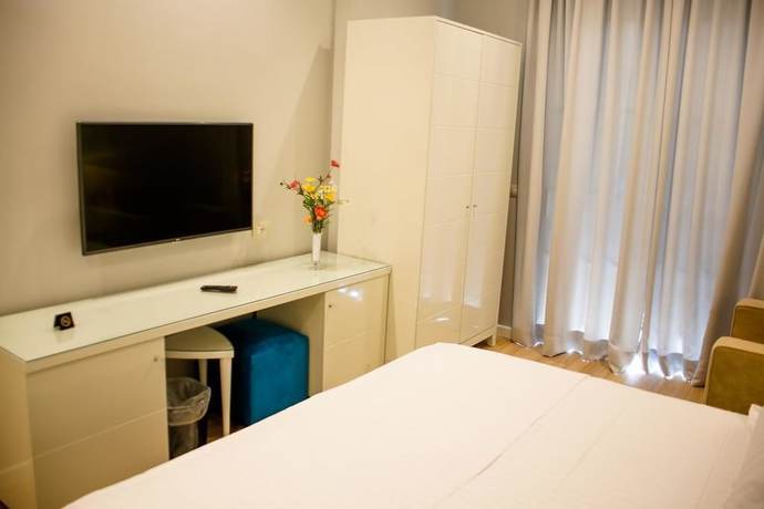 Imagen de la habitación del Hotel Luxury. Foto 17