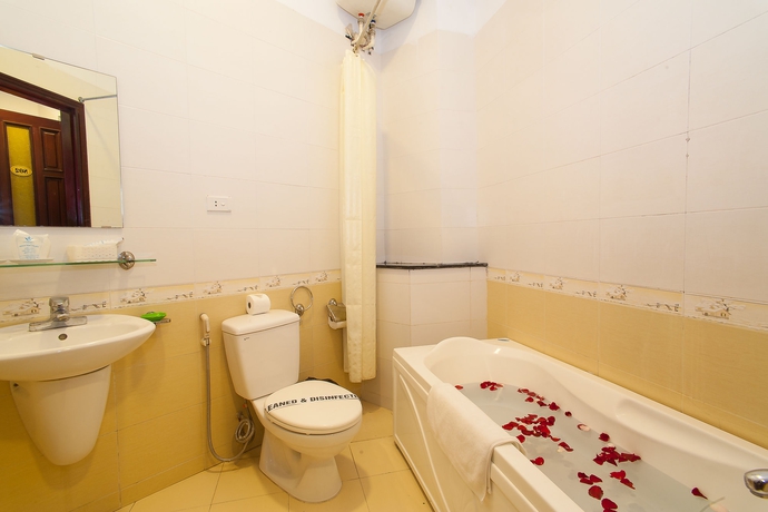 Imagen de la habitación del Hotel Luxury, Hanoi. Foto 8