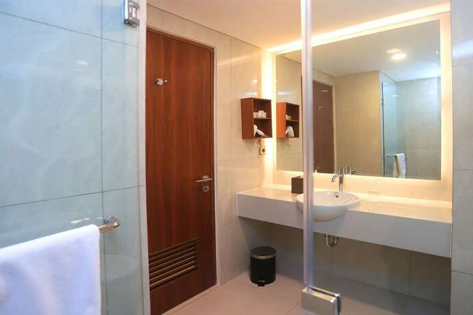 Imagen general del Hotel Luxury Inn Arion Rawamangun. Foto 10