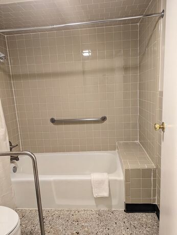 Imagen general del Hotel Luxury Inn, Mustang. Foto 3